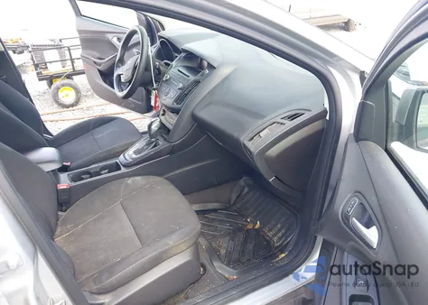 2015 Ford Focus Se z USA, uszkodzony, nr VIN 1FADP3K23FL307317